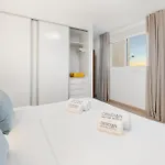 Obsidian Olivino Apartmán *